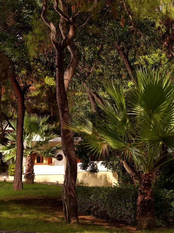 Wyndham Loutraki Poseidon Resort Esterno foto